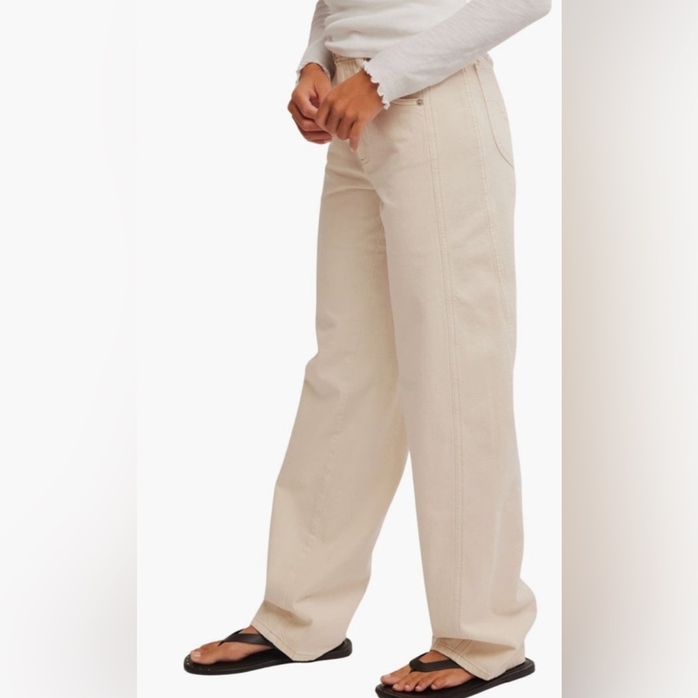 FREE PEOPLE WE THE FREE ASTER
SEAMED RELAXED STRAIGHT LEG JEANS
SIZE 29 CREAM - Picture 6 of 15
